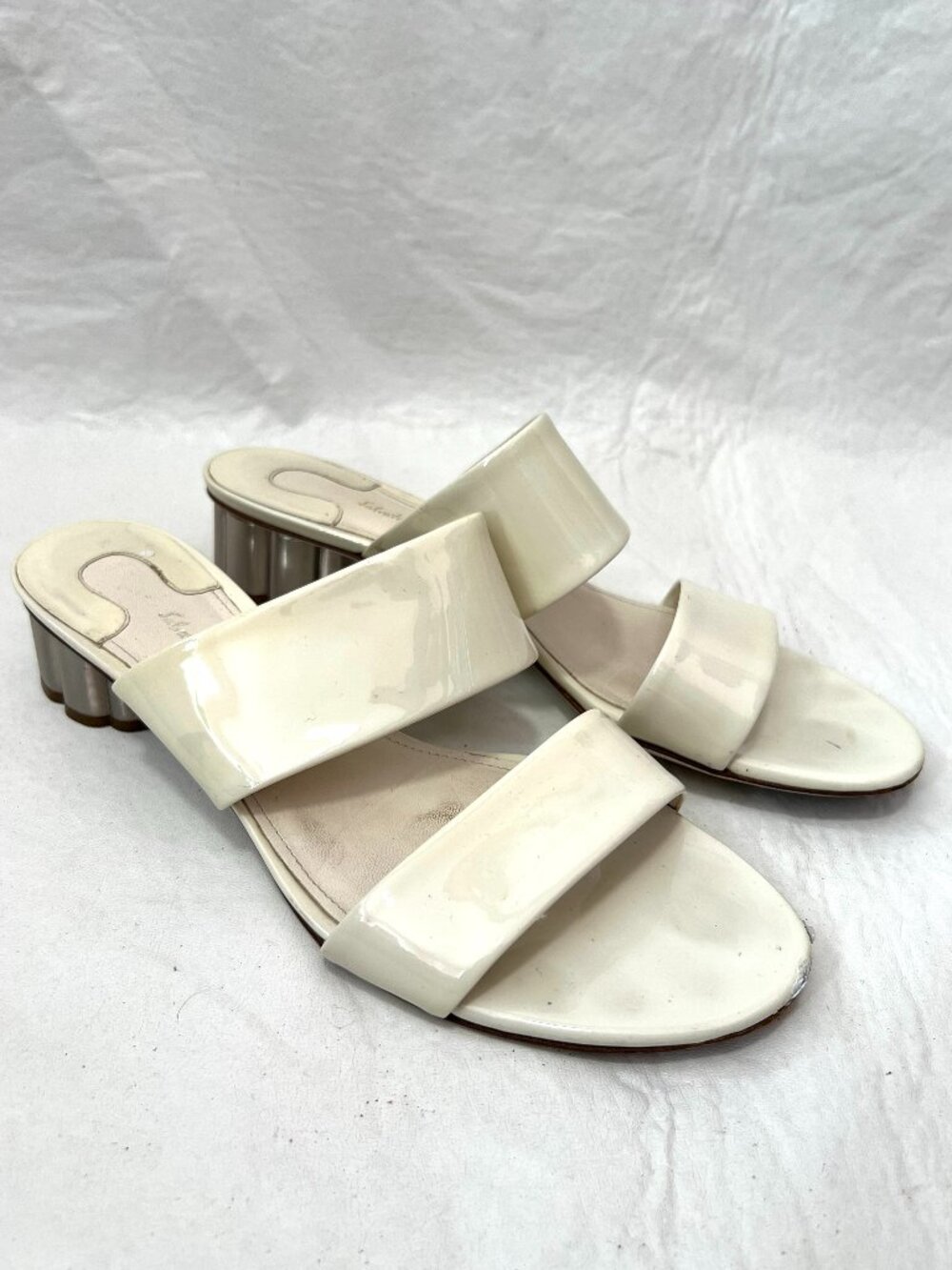 Salvatore Ferragamo sandals 7.5 cream white patent leather Belluno slide heel